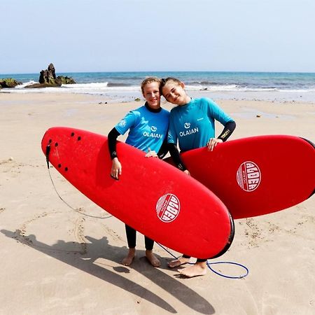 Llanes Surfcamp & Hostel Buitenkant foto