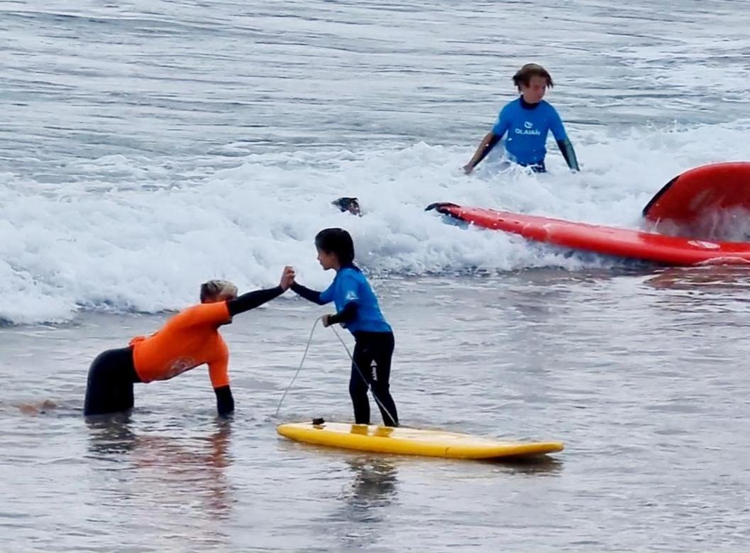 Llanes Surfcamp & Hostel Buitenkant foto