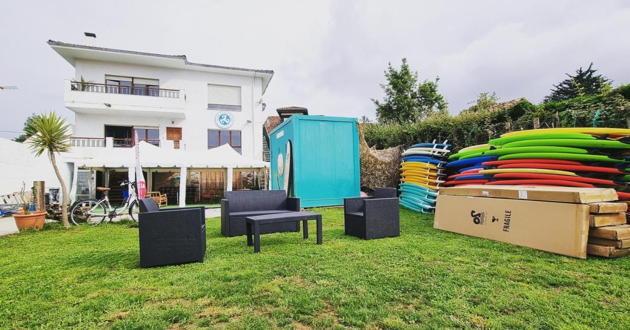 Llanes Surfcamp & Hostel Buitenkant foto
