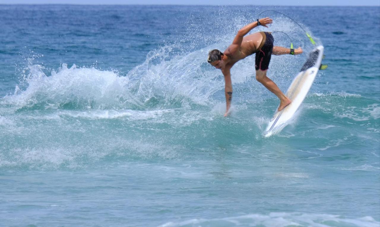 Llanes Surfcamp & Hostel Buitenkant foto
