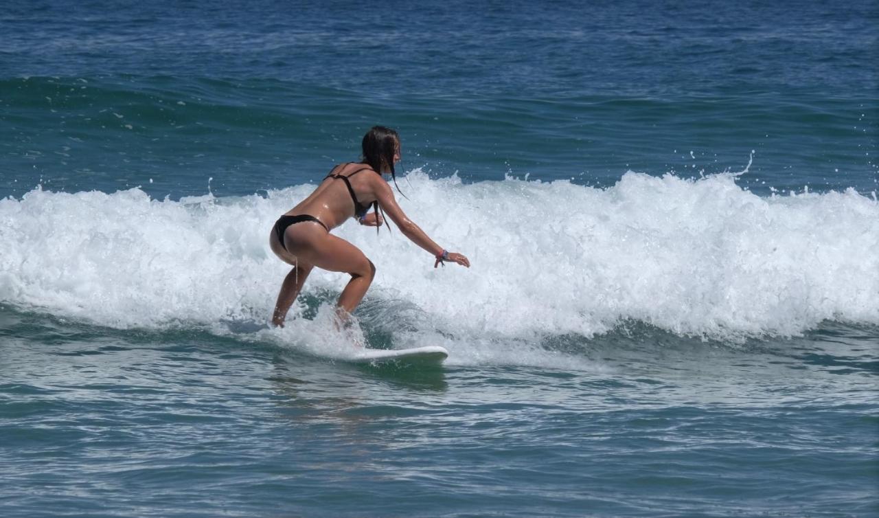 Llanes Surfcamp & Hostel Buitenkant foto