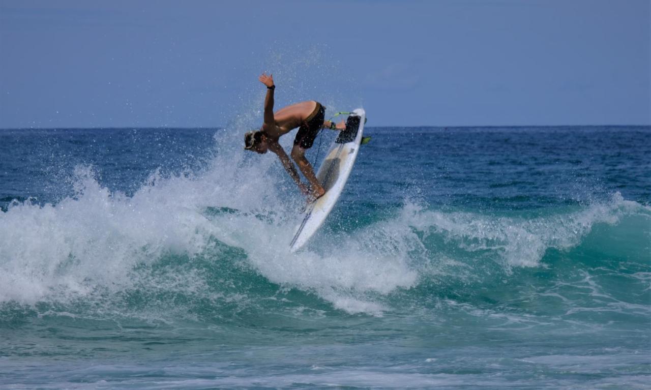 Llanes Surfcamp & Hostel Buitenkant foto